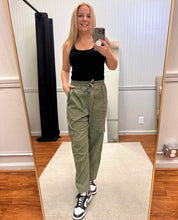 Load image into Gallery viewer, Cargo Crop Pants - Olive