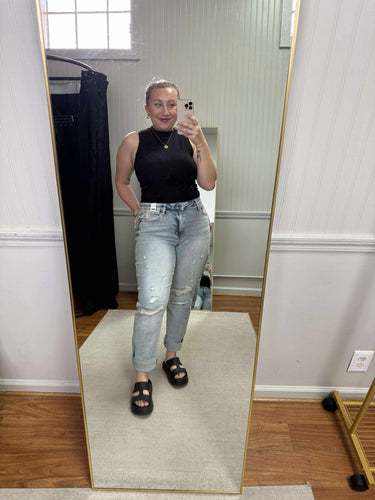 Mid Rise Boyfriend Stitch Distressed 88972