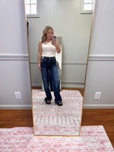 Load image into Gallery viewer, Mid Rise Straight Double Pocket 82680