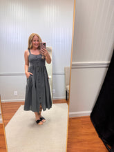 Load image into Gallery viewer, Ruffled Midi Dress
