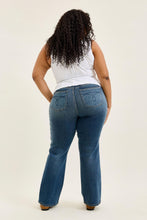 Load image into Gallery viewer, Mid-Rise Bootcut (82750)