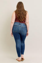 Load image into Gallery viewer, Mid Rise Skinny 82252