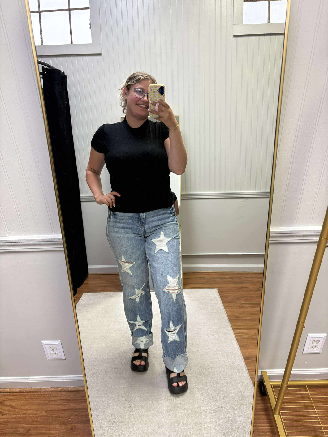 Distressed Star 90’s Straight Leg 88915