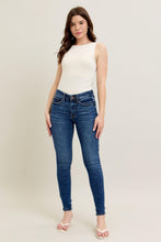 Load image into Gallery viewer, Mid Rise Skinny 82252