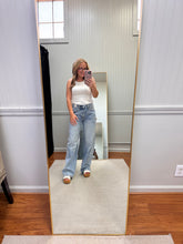 Load image into Gallery viewer, High Rise Wilhelmina Rigid Magic 881013