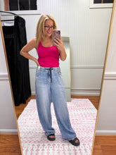 Load image into Gallery viewer, Wilhelmina Elastic Waist 881005