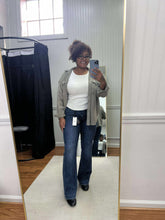 Load image into Gallery viewer, Mid Rise Boot Cut Welt Pocket 881052