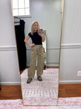 Load image into Gallery viewer, Leopard Pants