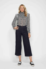 Load image into Gallery viewer, Braided Seam Wideleg Crop 88851