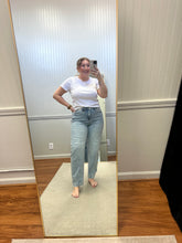 Load image into Gallery viewer, Barrel Jeans