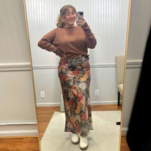 Load image into Gallery viewer, Floral Satin Maxi Skirt