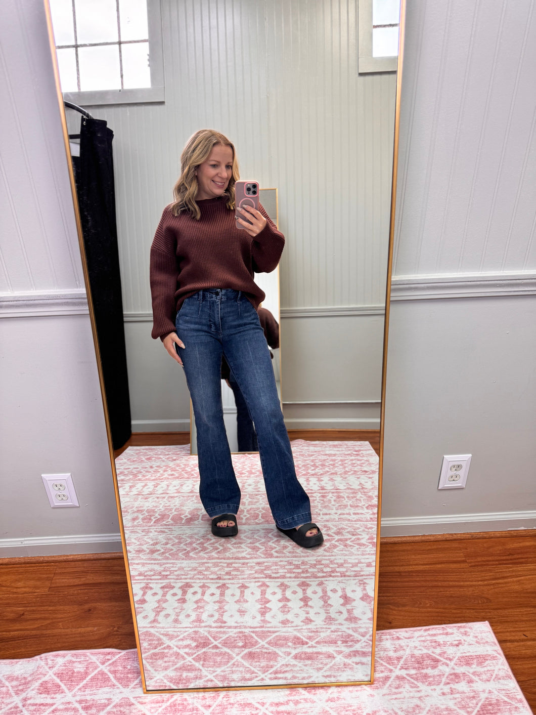 Mid Rise Boot Cut Welt Pocket 881052