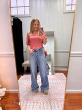 Load image into Gallery viewer, Mid Rise Wide Leg 82702