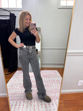 Load image into Gallery viewer, High Rise Bootcut Gray 881042
