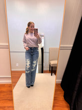 Load image into Gallery viewer, Heavy Distressed Straight