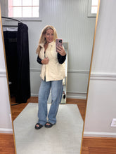 Load image into Gallery viewer, Contrast Vest - Cream