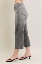 Load image into Gallery viewer, Embroider Crop 88949