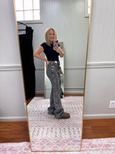Load image into Gallery viewer, High Rise Bootcut Gray 881042