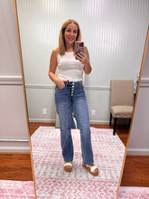 Load image into Gallery viewer, Slim Straight Rigid Button Fly Short Inseam 881011