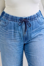 Load image into Gallery viewer, Wilhelmina Elastic Waist 881005