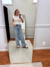 Load image into Gallery viewer, High Rise Wilhemina Baggy Fit 881004