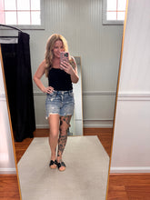 Load image into Gallery viewer, Star Print Distressed Shorts 150226