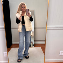 Load image into Gallery viewer, Contrast Vest - Cream