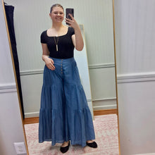 Load image into Gallery viewer, Tiered Wide Leg Pants