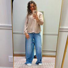 Load image into Gallery viewer, Button Blouse