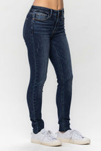 Load image into Gallery viewer, Vintage Raw Hem Skinny