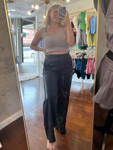 Load image into Gallery viewer, Wide Leg Black Pants