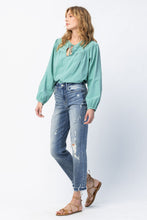 Load image into Gallery viewer, SALE Release Hem Straight Distressed